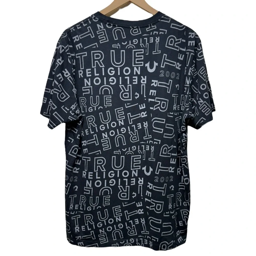 True Religion All Over Spellout Print Horseshoe Graphic TShirt XL Black Crewneck